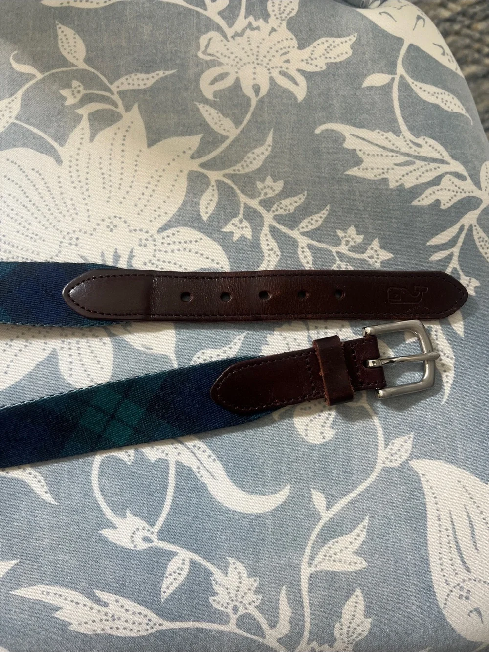 Boys, Vinyard Vines, navy and green plaid belt size 24 brown leather